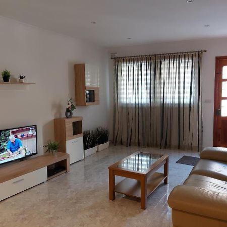 Gizimina Apartment In Marsascala Malta Few Minutes Away To The Beach Марсаскала Екстериор снимка