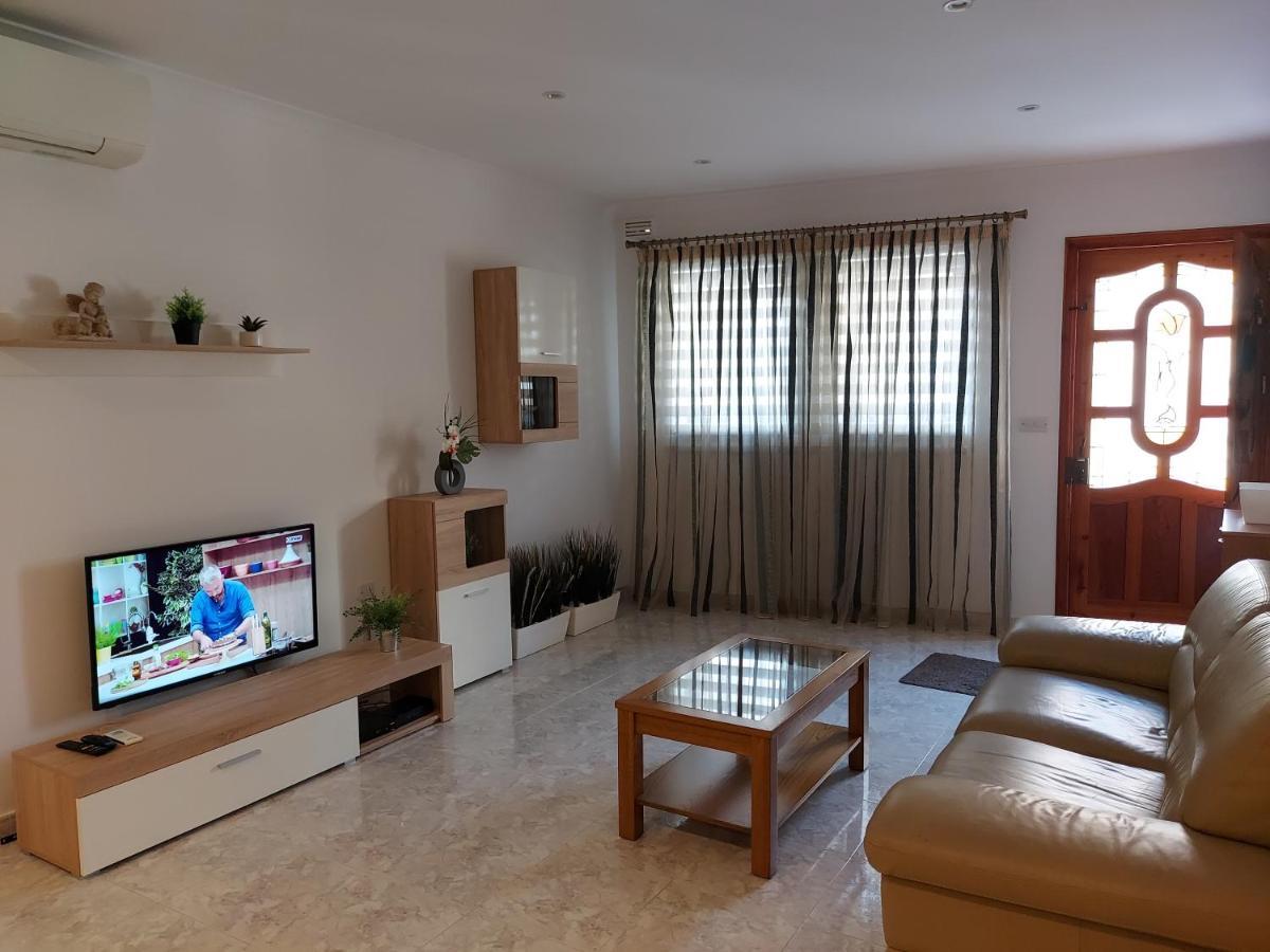 Gizimina Apartment In Marsascala Malta Few Minutes Away To The Beach Марсаскала Екстериор снимка